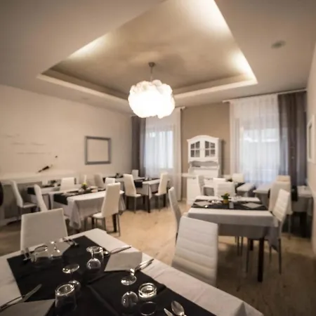 Nocleg ze śniadaniem Frasca 3*